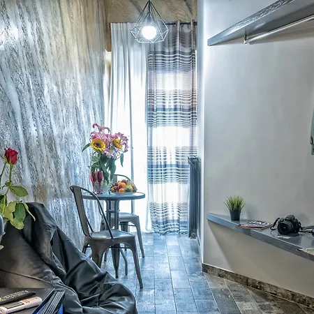 Starhome Navona