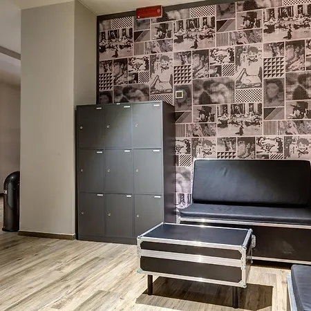 Hotel Meininger Termini Rome