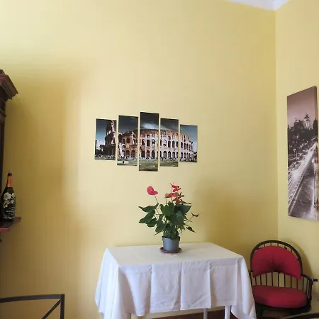 Charming House Bed & Breakfast