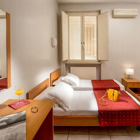 Casa Per Ferie Santa Maria Alle Fornaci 3*