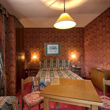 Ponte Bianco Hotel Rome