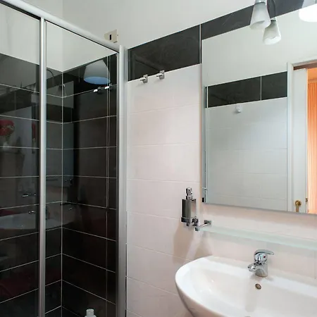 Interno 9 Guest house 2*