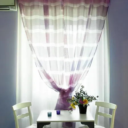Guest house Interno 9 2*