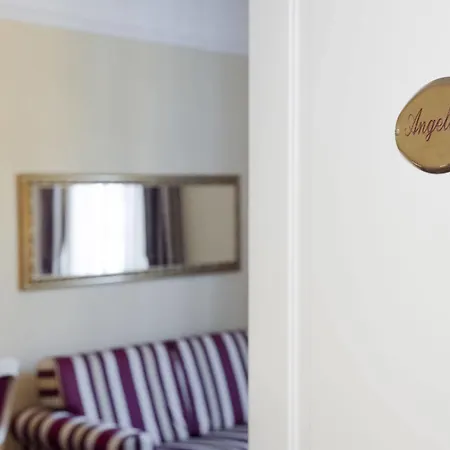 Relais Frattina Roma