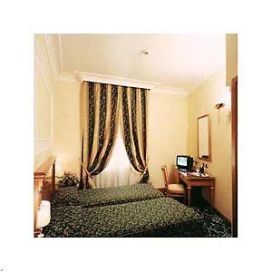 Otel Dei Consoli Vaticano 4*