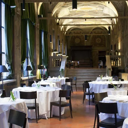 Columbus 4*