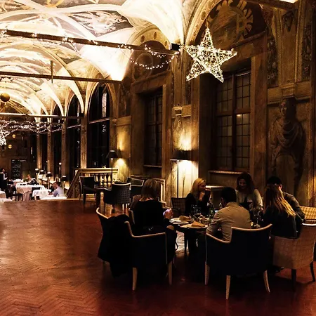 Hotel Columbus 4*