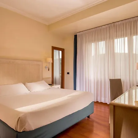 Hotel Best Western Globus 3*