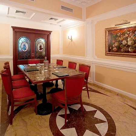 Dei Consoli Vaticano Hotel 4*