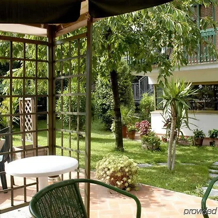 Aurora Garden