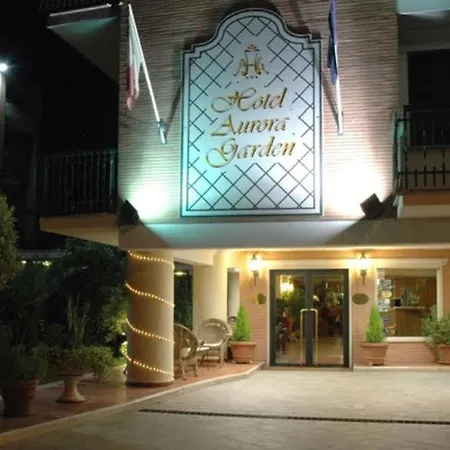 Aurora Garden 3* Rome