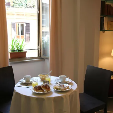 Garda Hotel 3*