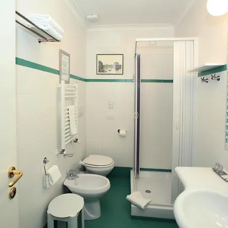 Residenza Ponte Sant'angelo Guest house 2*