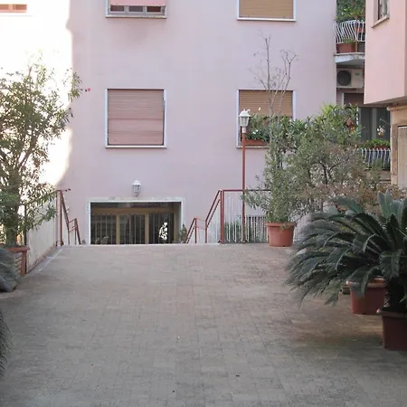 Le Cupole Bed & Breakfast 2*