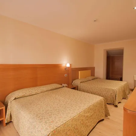 Laurentia Hotel