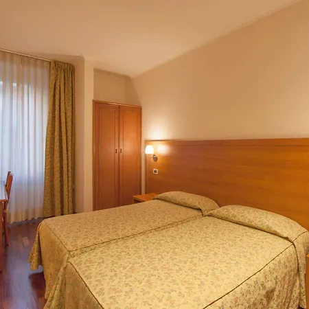 Laurentia Hotel