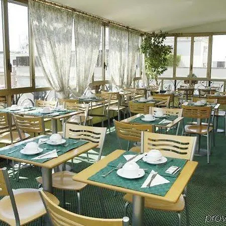 Hotel Tritone Rome