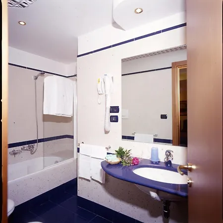 Centro 3*
