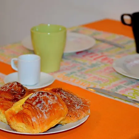 Check-inn Bed and Breakfast 3*