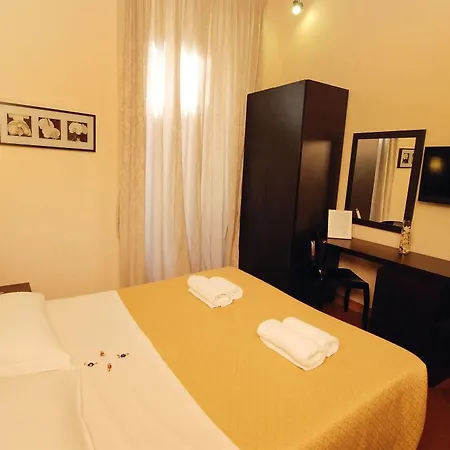 Hotell In And Out Piazza Navona 2*
