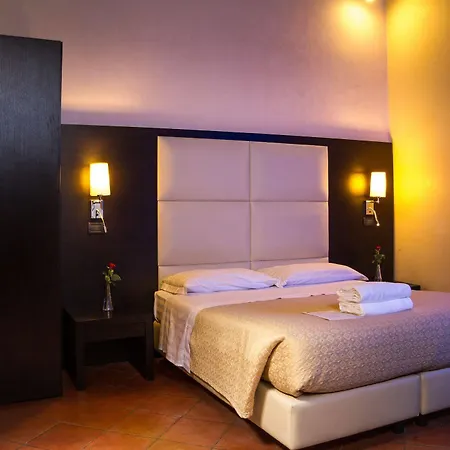 In And Out Piazza Navona Hotell