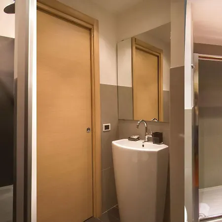 Hotell In And Out Piazza Navona Rom