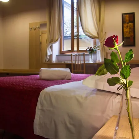 Hotell In And Out Piazza Navona 2*