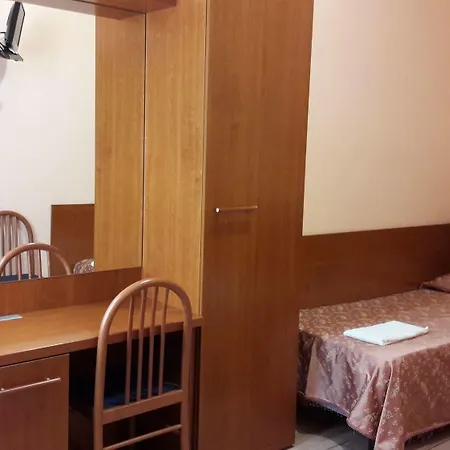 Aristotele Hotel 2*