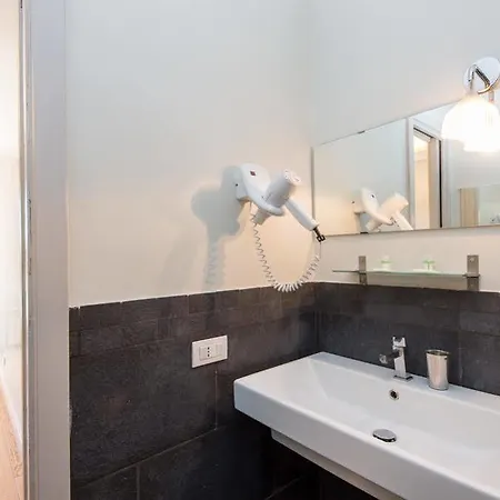 Relais Trastevere Bed & Breakfast 3*