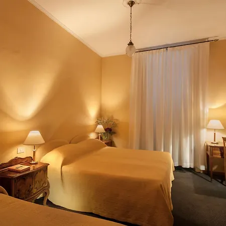 Bed & Breakfast La Maison Royale Rome