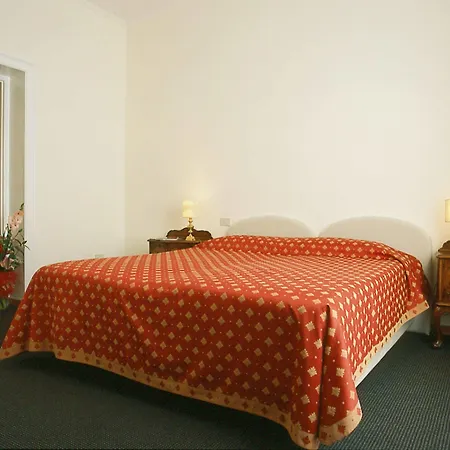 La Maison Royale Bed & Breakfast Rome