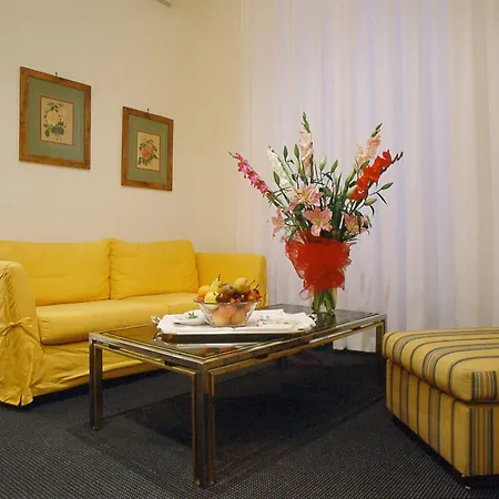 Bed & Breakfast La Maison Royale 3*