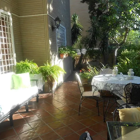 Hotel A Casa Di Patrizia 3*
