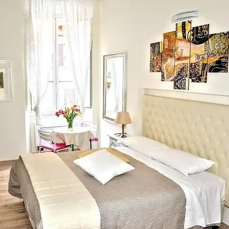 Colosseum Hotel