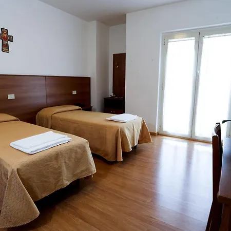 Divino - Casa Del Pellegrino 3*
