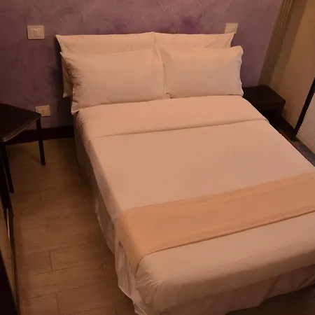 Tiburtina House Guest house 2*