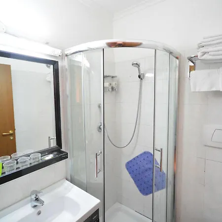 G.na Hotel