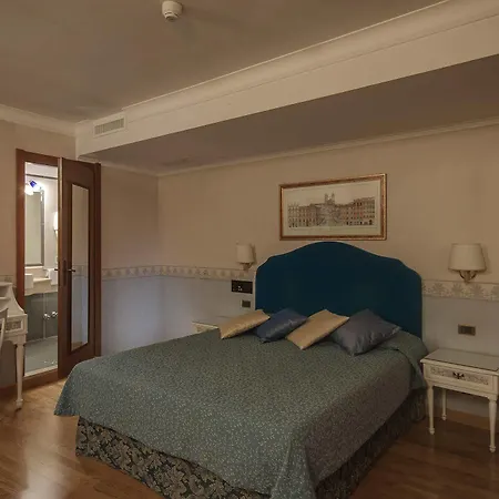 Otel Cecil 3*