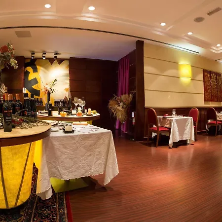 Hotel Degli Imperatori Roma