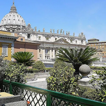 Residenza Paolo Vi Hotell 4*