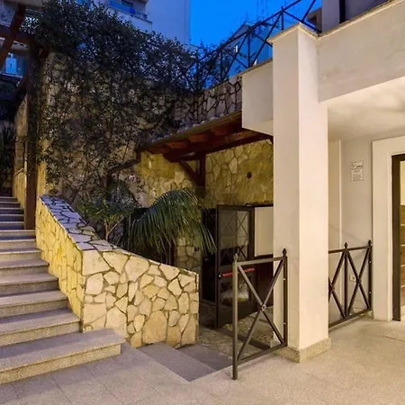 The Ξενοδοχείο 3*