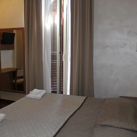 La Luna Romana 2*