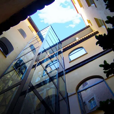 Navona Luxury
