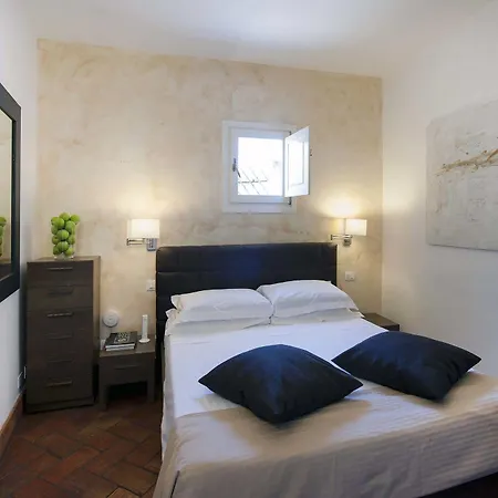 Navona Luxury Aparthotel