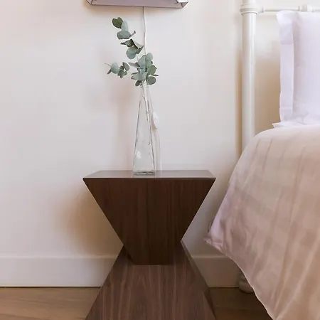Six-bedroom On Lungotevere Degli Altoviti Apt 19 Aparthotel Rome