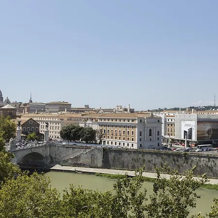 Aparthotel Six-bedroom On Lungotevere Degli Altoviti Apt 19 Rome