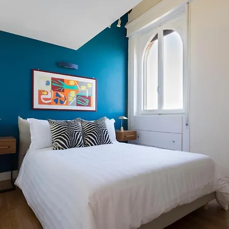 Six-bedroom On Lungotevere Degli Altoviti Apt 19 Aparthotel *