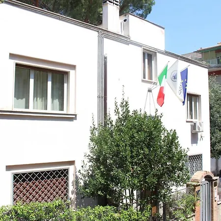 Guest house Ianus 3*