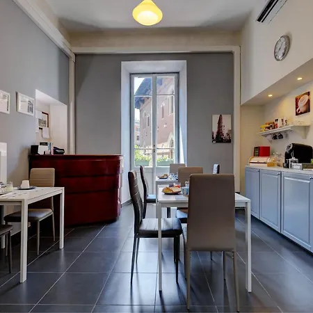 Amoroma Domus Bed & Breakfast