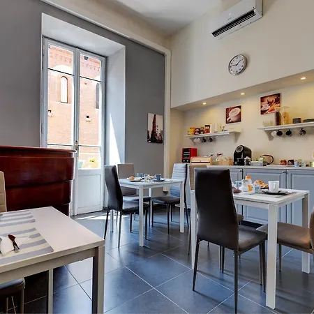 Bed & Breakfast Amoroma Domus Rome